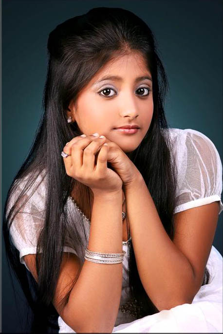 براتشي مسلسل ملكة جانسي ashnoor