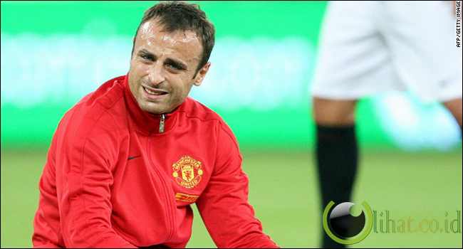 Dimitar Berbatov (Manchester United ke Fulham) Dimitar Berbatov (Manchester United ke Fulham)