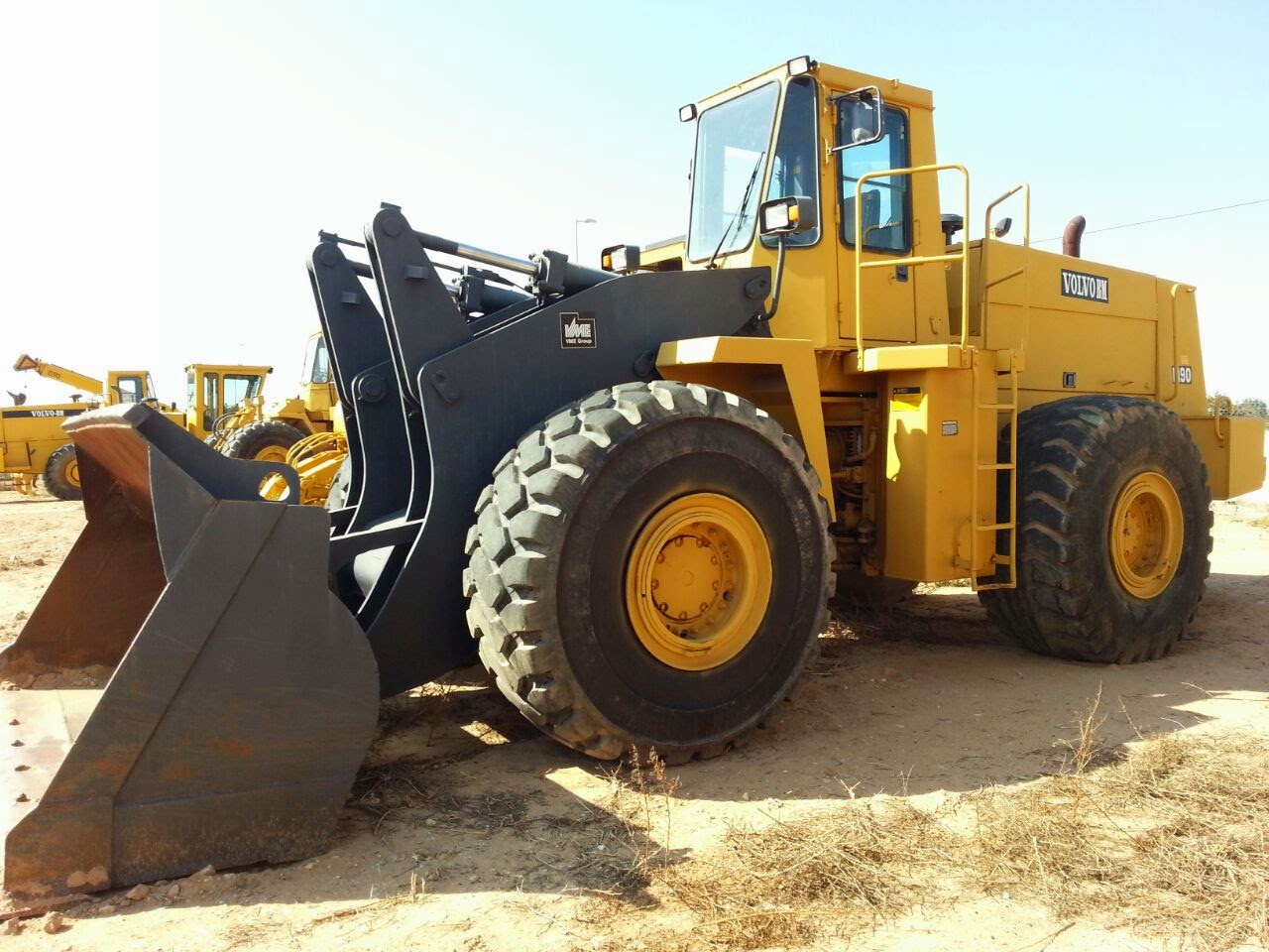 PALA CARGADORA  VOLVO  L190B