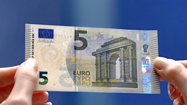 Apologia de la curiositat: Els nous bitllets de 5 euros contenen una clau  amagada