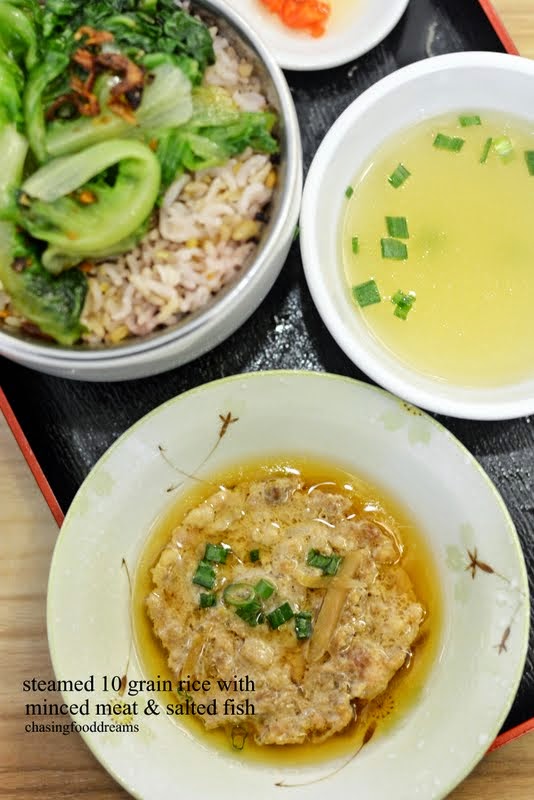 CHASING FOOD DREAMS Kuching Noodle House, Garden Shoppe One City