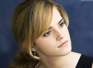 Hot Model Emma Watson Photo picture collection 2012