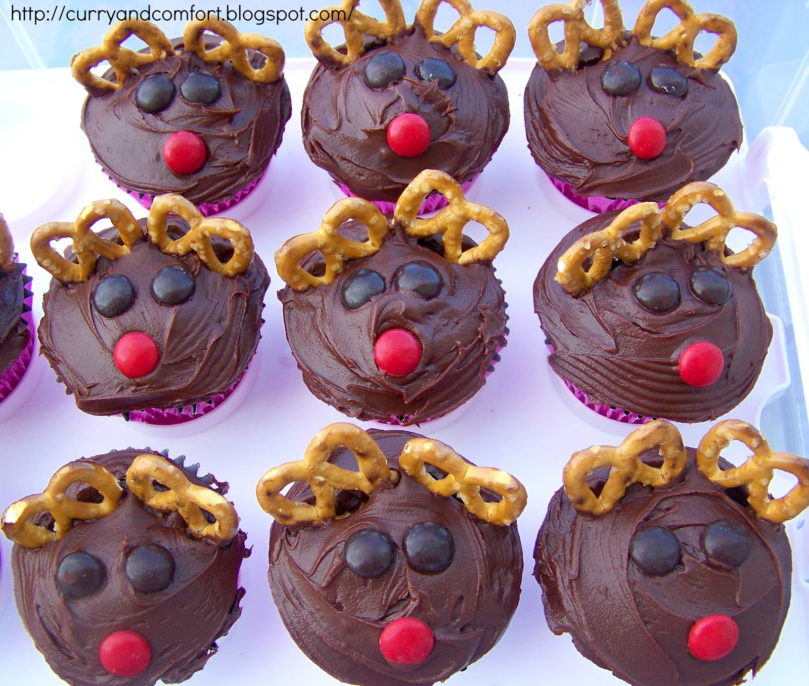Kitchen Simmer Reindeer Cupcakes