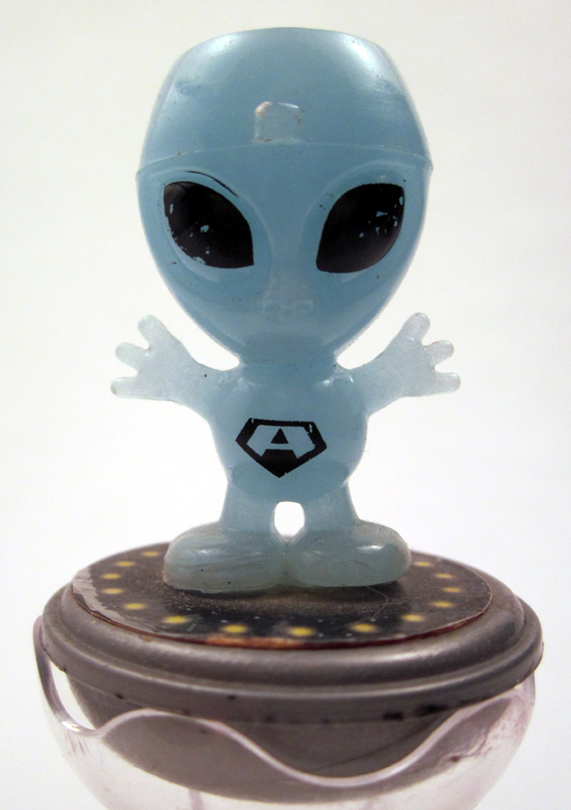Things of Plastic Blue Alien With Flying Saucer Candy Container