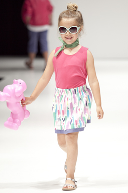 Bimbalina presentó con mucho éxito en la Feria Internacional de Moda Infantil FIMI, realizada en Valencia España, sus últimas creaciones en ropa para niñas