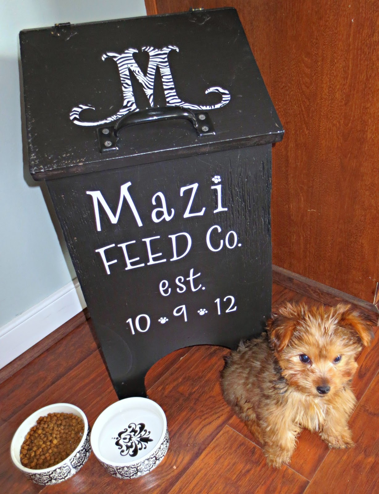 Down to Earth Style Personalized Pet Food Bin