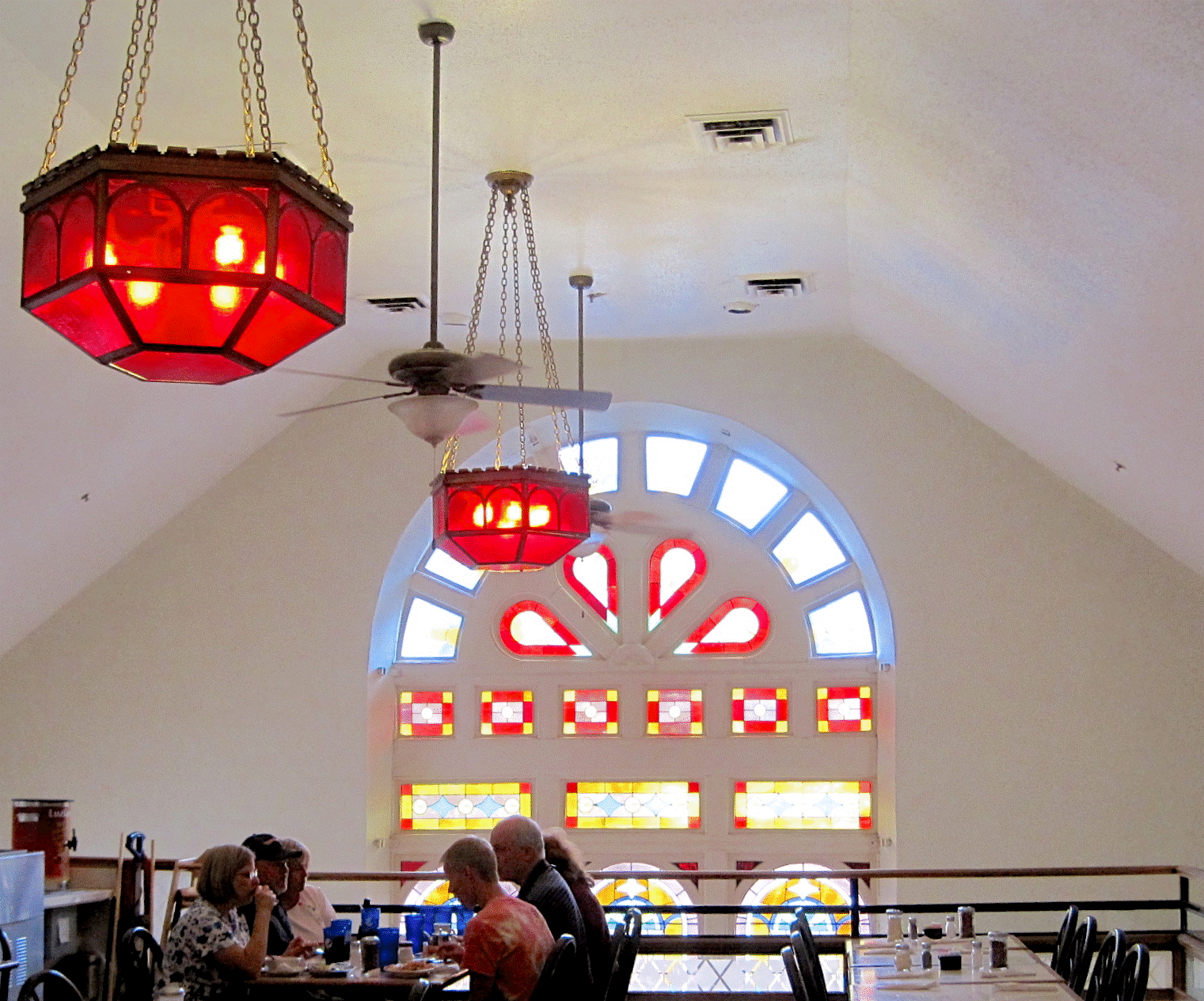 The Travel Authority LEXINGTON, KENTUCKY BLUEGRASS AND BIBELOTS