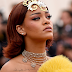 Antes de Lady Gaga: Rihanna irá para o espaço, porém em um filme