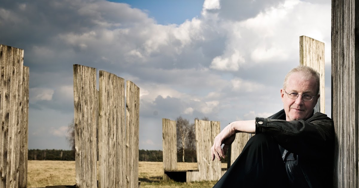 WORLD OF HARMONICA Steve Baker