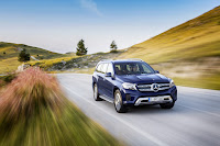 2017-Mercedes-GLS-20.jpg