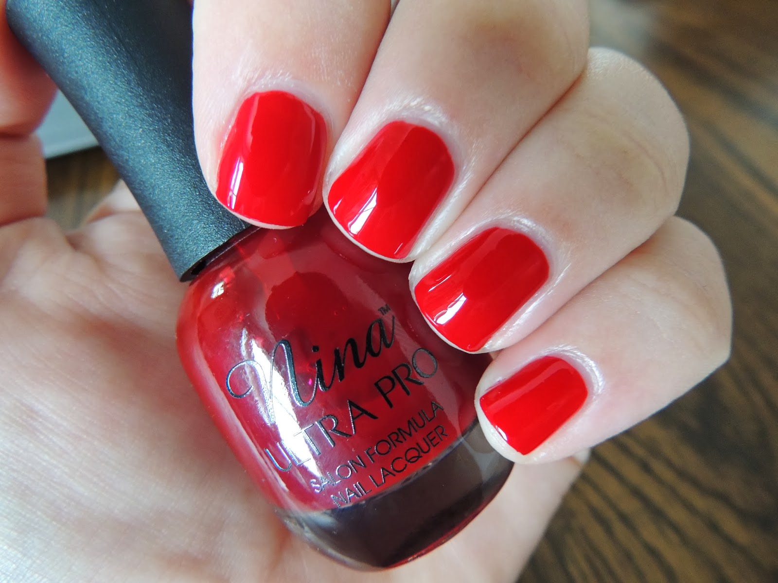 Red Nail Polish with Gold Accents - wide 4