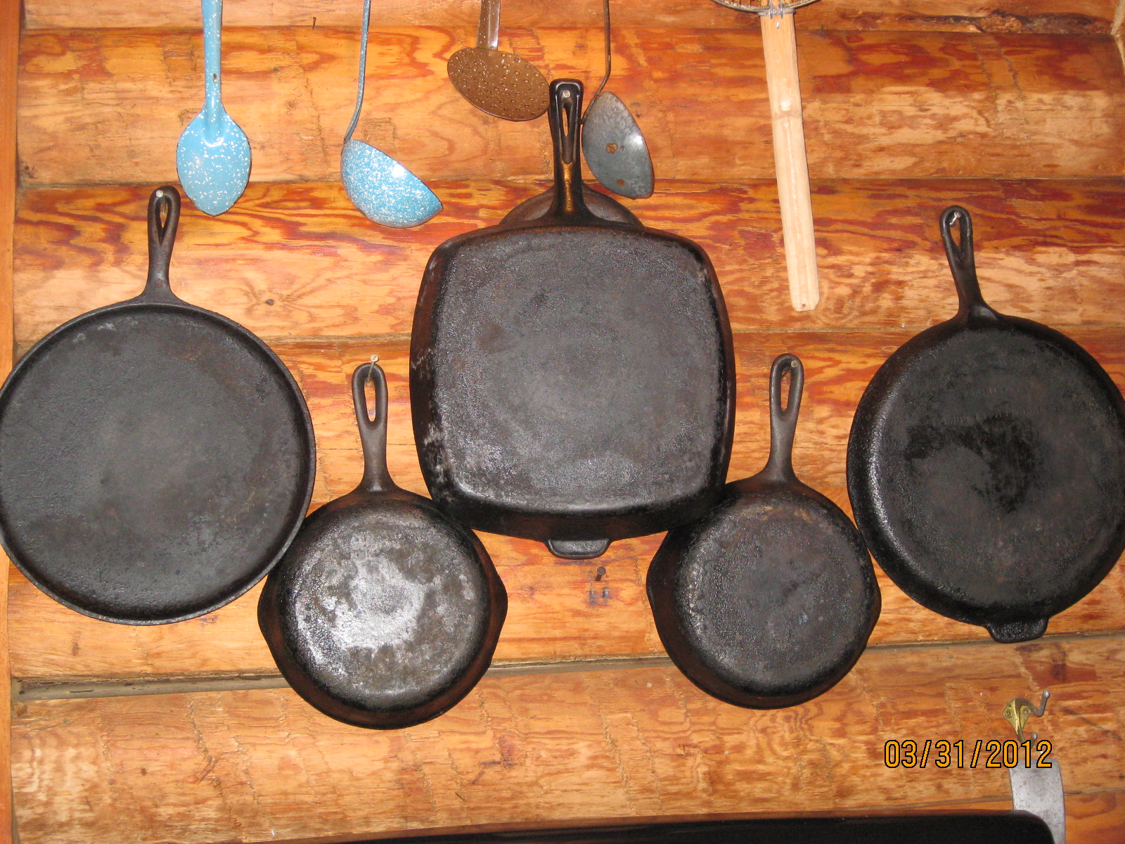 The Pauley Principle Restoring a Rusty Cast Iron Dutch Oven