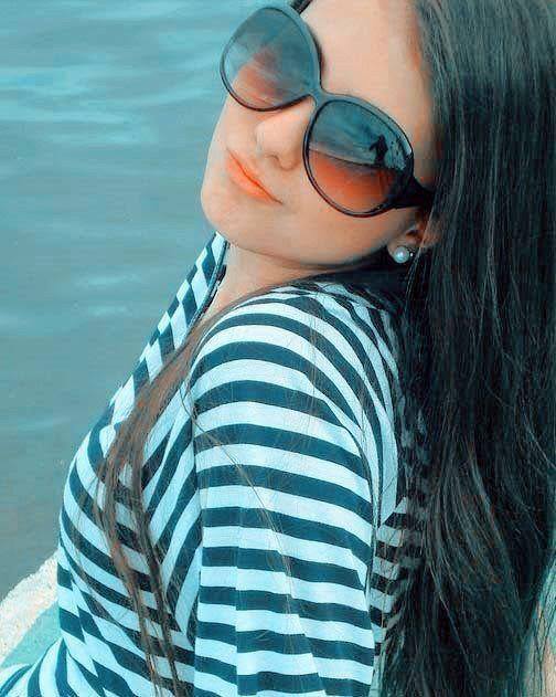 FASHION UPDATES Facebook DP and Covers for Girls