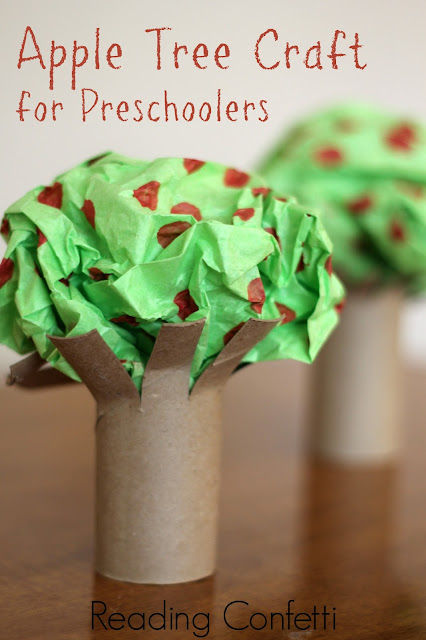 An easy apple tree craft and book recommendations for preschoolers. Perfect for fall!