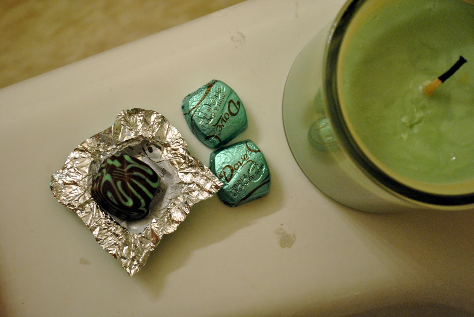 Foodette Reviews Dove Mint Chocolate Promises