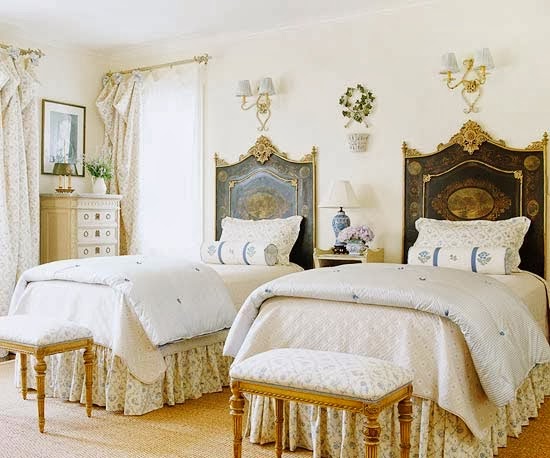 Painted Headboard | eye for design decorating with painted headboards Painted Headboard | eye for design decorating with painted headboards