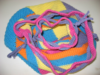 Crocheted Swirling Bag ~ So Fun!