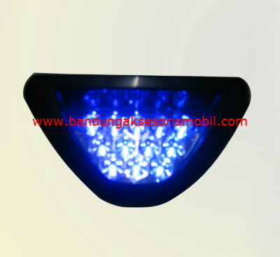 Lampu Segitiga F1 Biru Lampu Segitiga F1 Biru