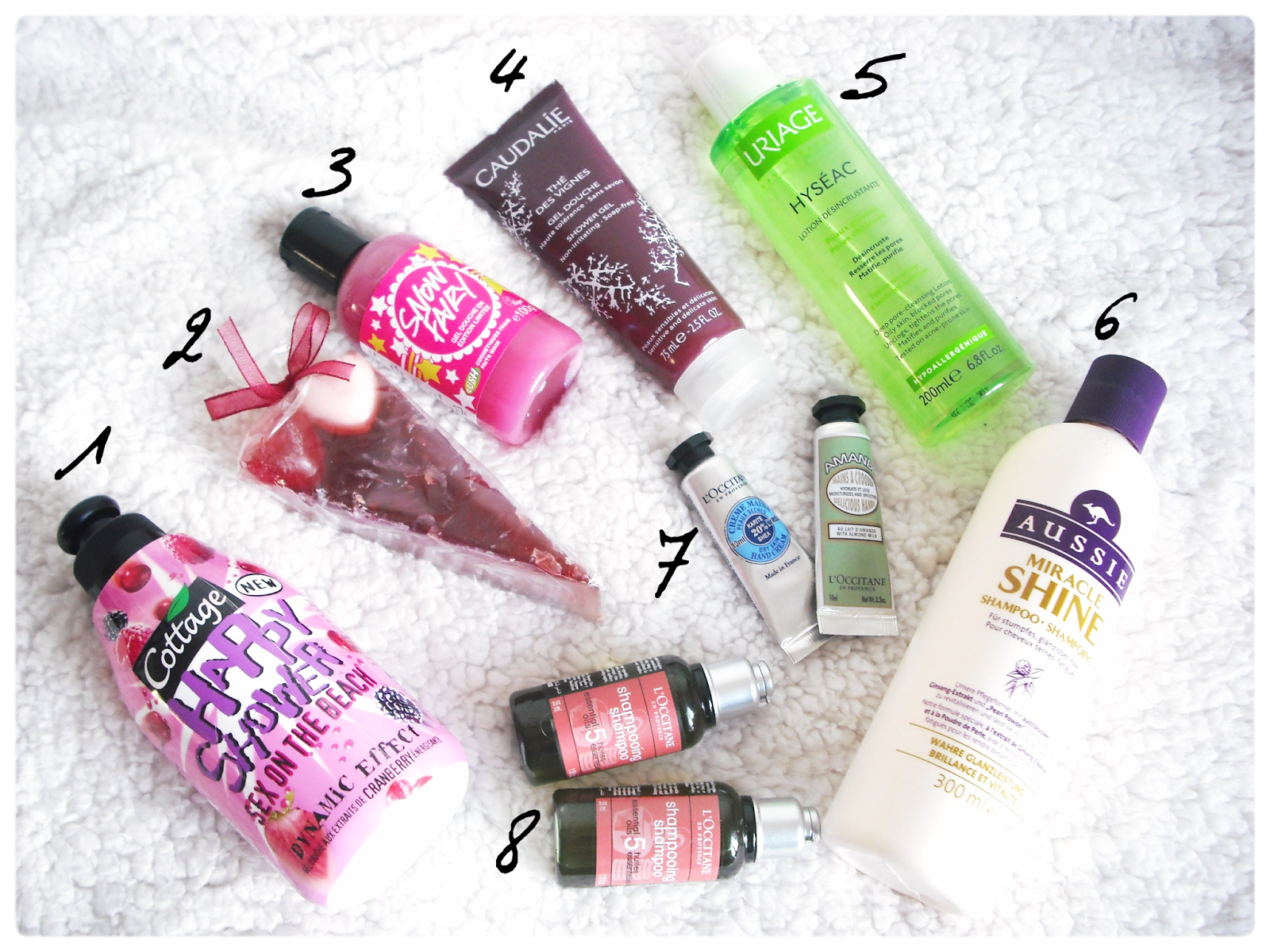 Ce gel douche parfum \u0026quot; sex on the beach\u0026quot; est aux extraits de Cranberry. Il est très fruité et acidulé, parfait pour se réveiller sous la douche!