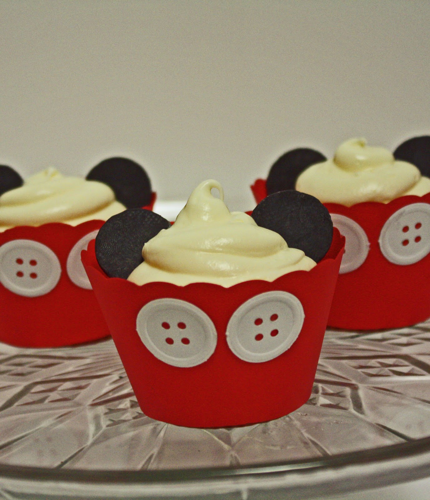Cupcake Mickey Mouse Cupcake Mickey Mouse
