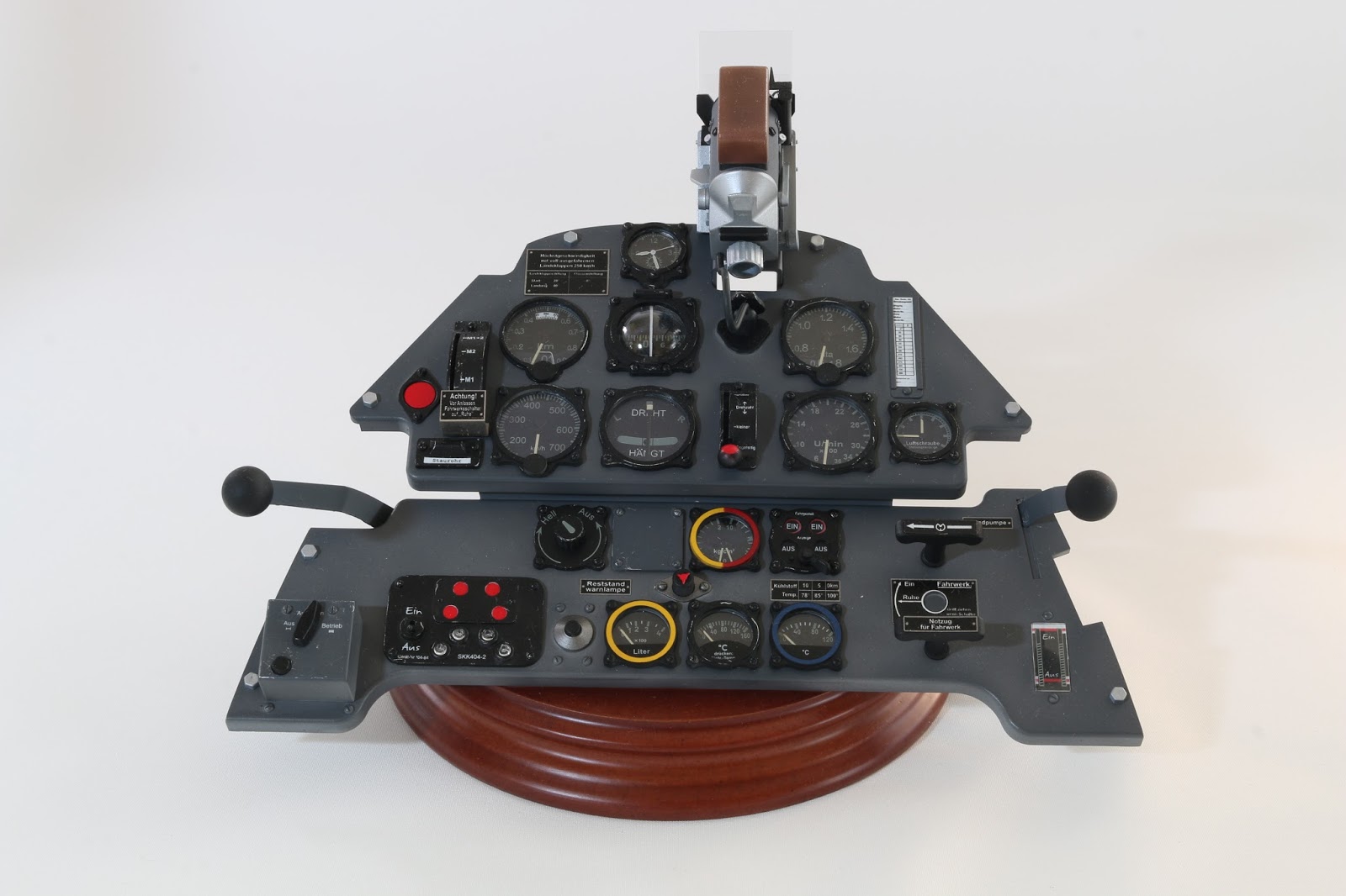 Modelling Chronicles Constructing The Past Eduard 1 4 Bf109 E Instrument Panel