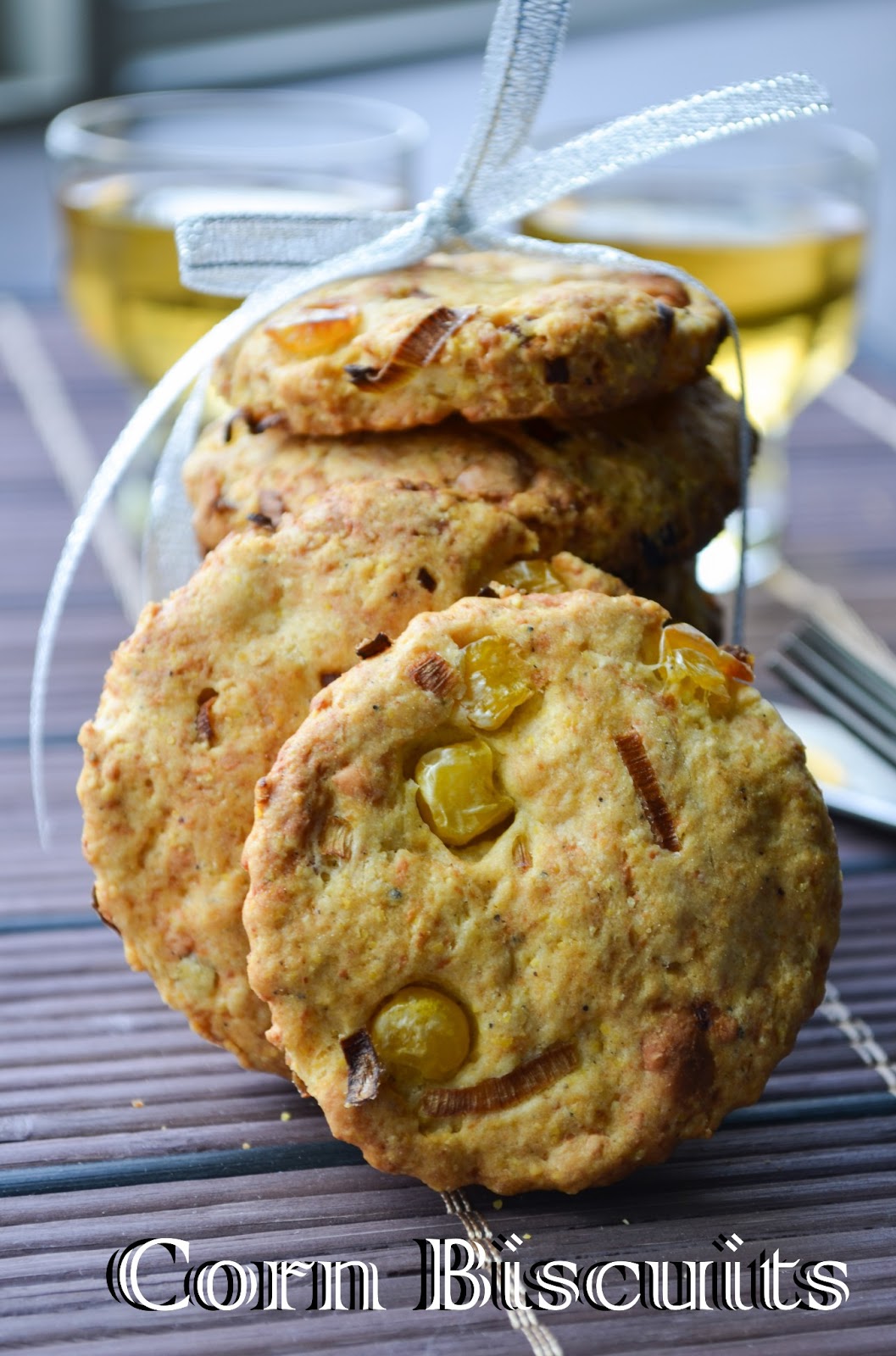 samayal2Impress EGGLESS CHEDDAR CORN BISCUITS/EGGLESS CHEESE AND CORN