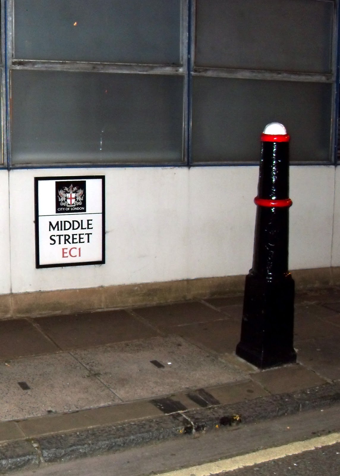 Bollards of London... Painting of the Bollards...