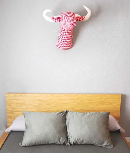 decoración decorar regalar interiores interiorismo craft hechos a mano handmade IKEA mobiliario decoration minimalismo compras casa cabeza tela toro ciervo elefante rinoceronte