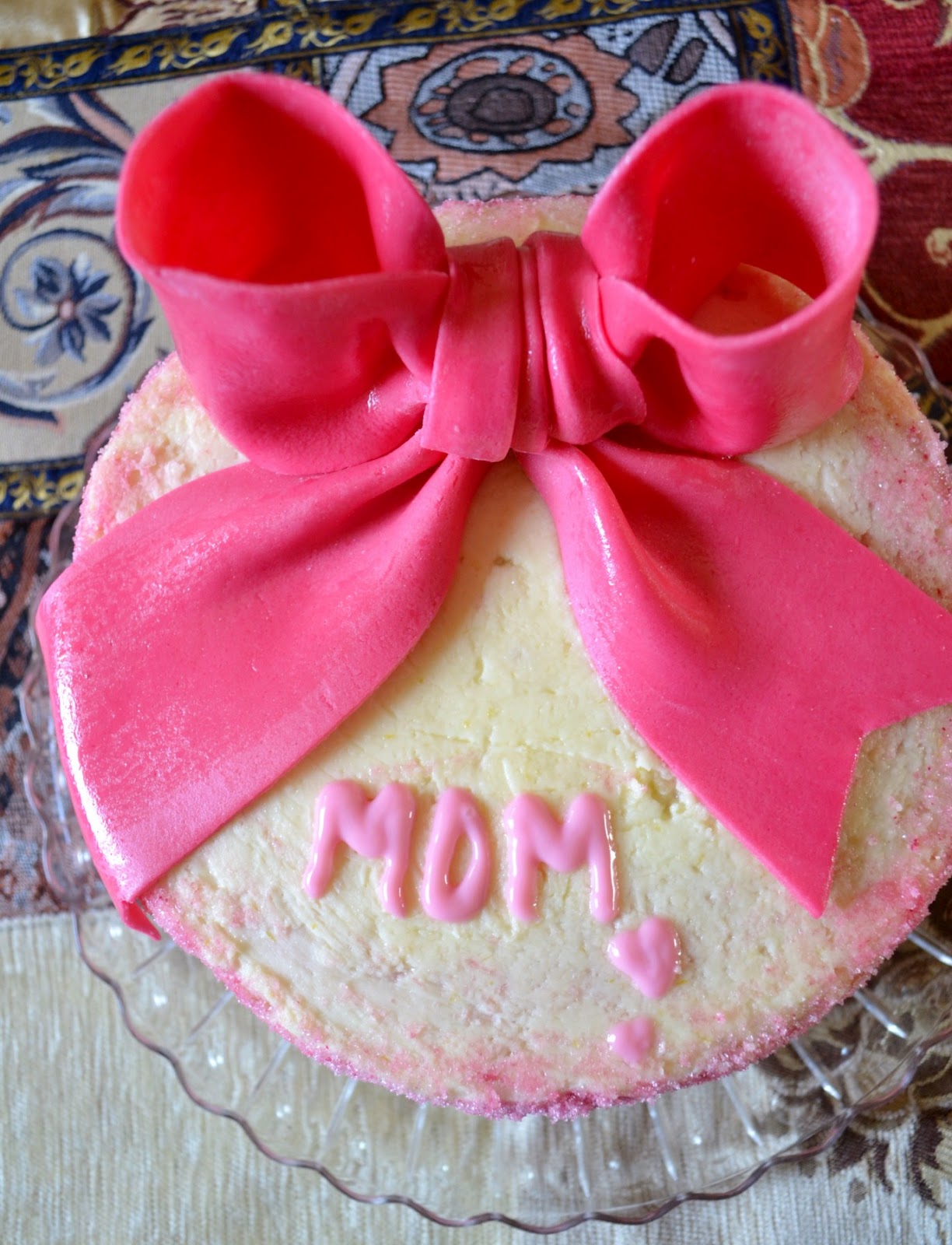 Deezert: Pretty in Pink Ribbons, A Mother's Day Cake