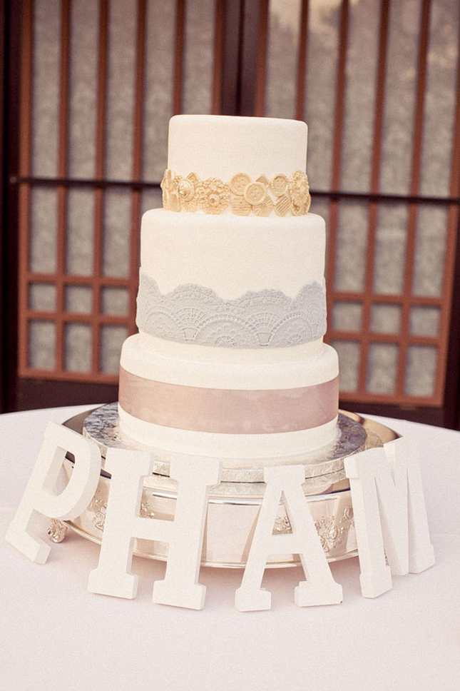 a bite and I 39ll leave you with these 20 gorgeous Lace Wedding Cakes a bite and I 39ll leave you with these 20 gorgeous Lace Wedding Cakes