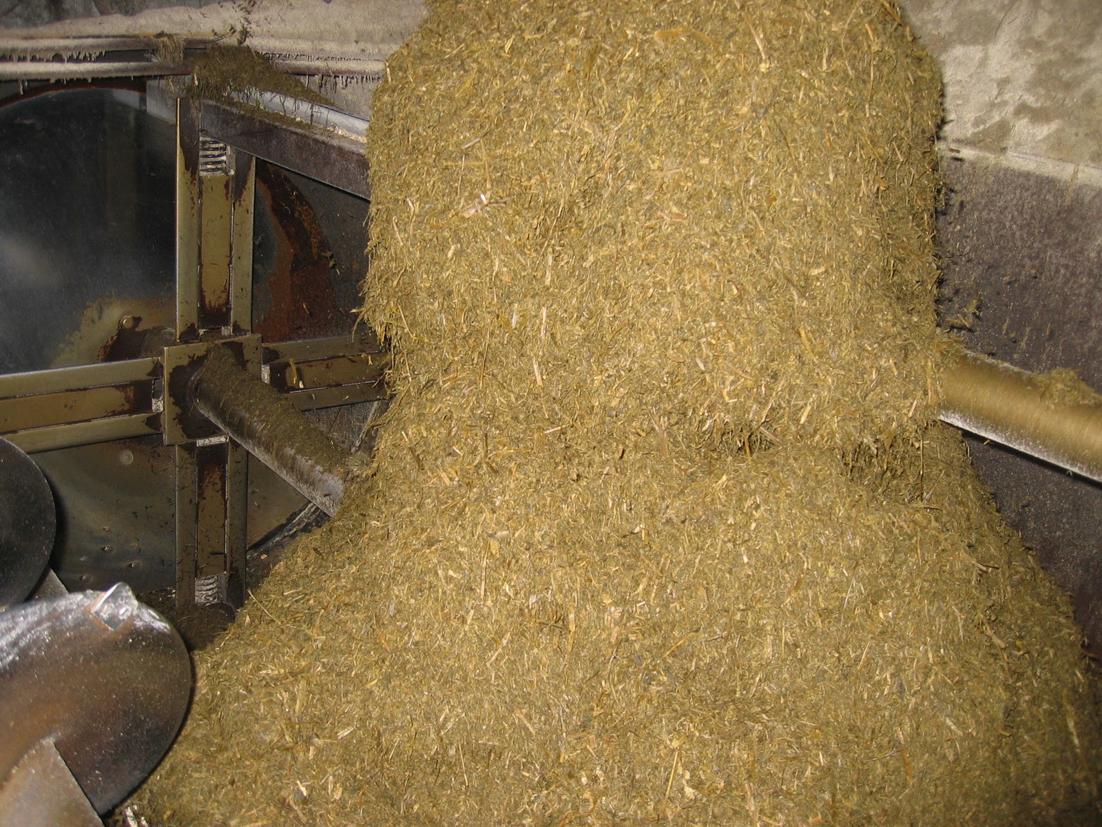 WI Farm Life Mixing Feed In Pictures