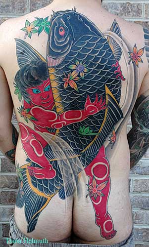 japanese tattoo designs koi. Tatuaje cu pesti