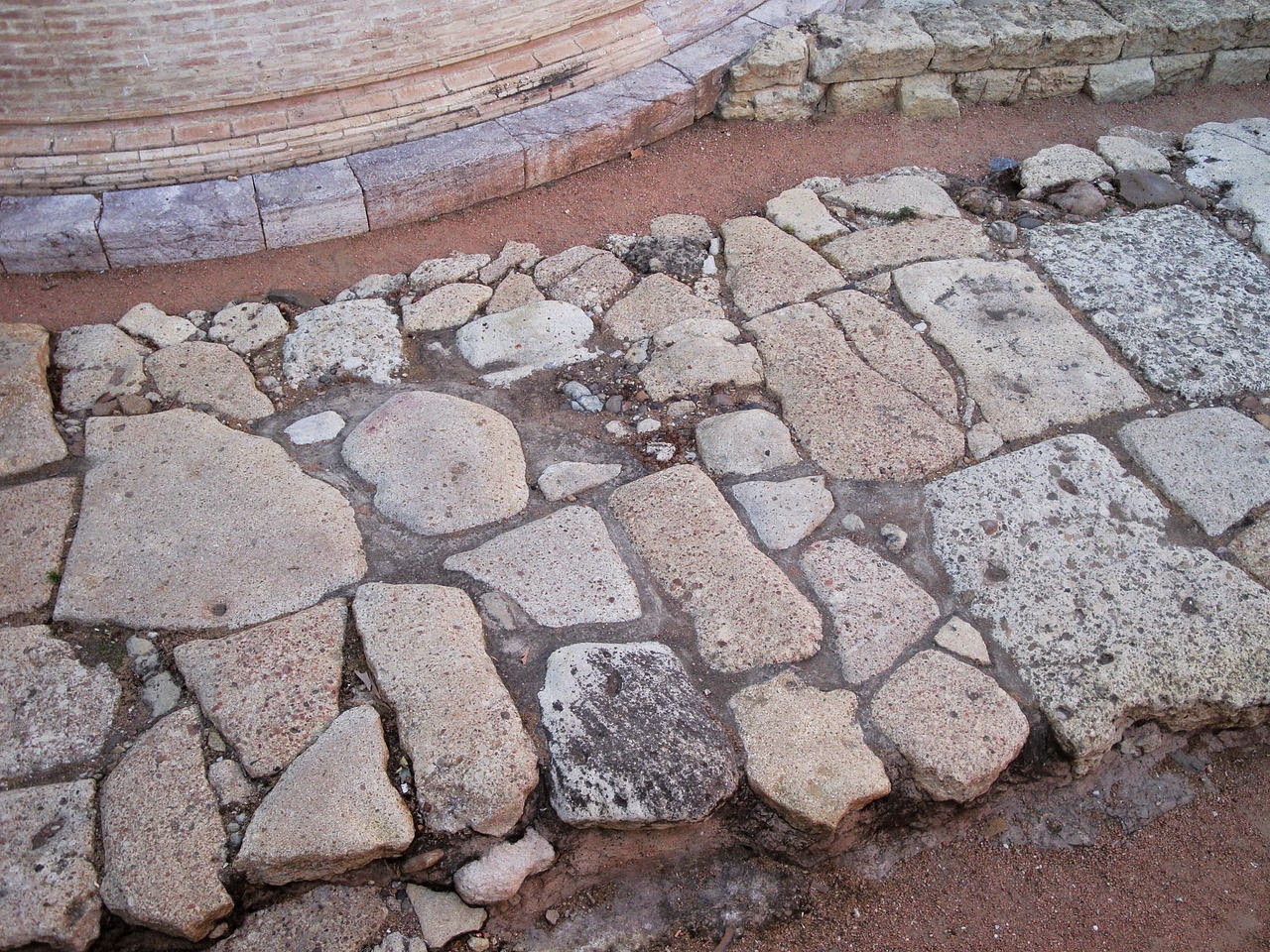 Calzada romana de la vía Corduba-Hispalis.