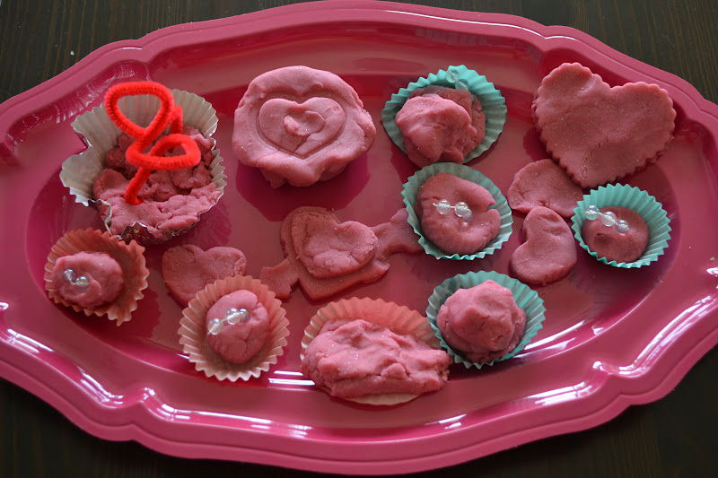 little munchkins playdough