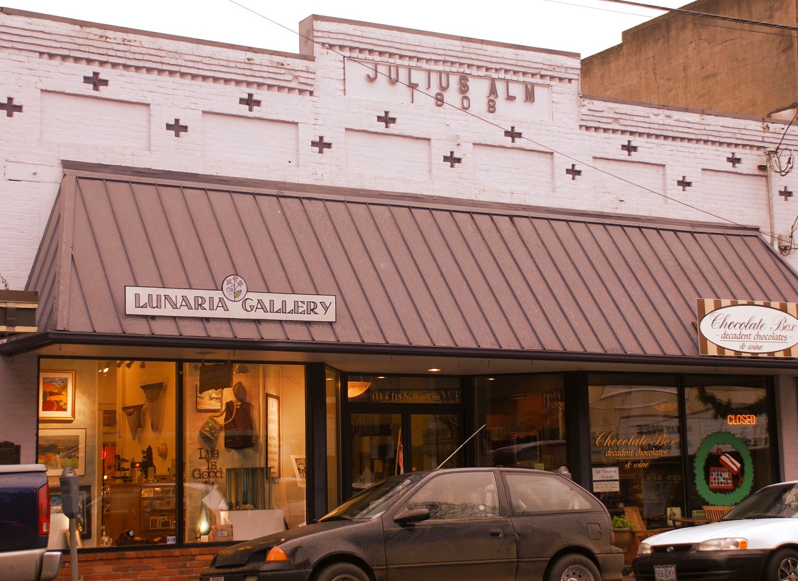 Everything Oregon (and Beyond) Silverton, Oregon A Walking Tour