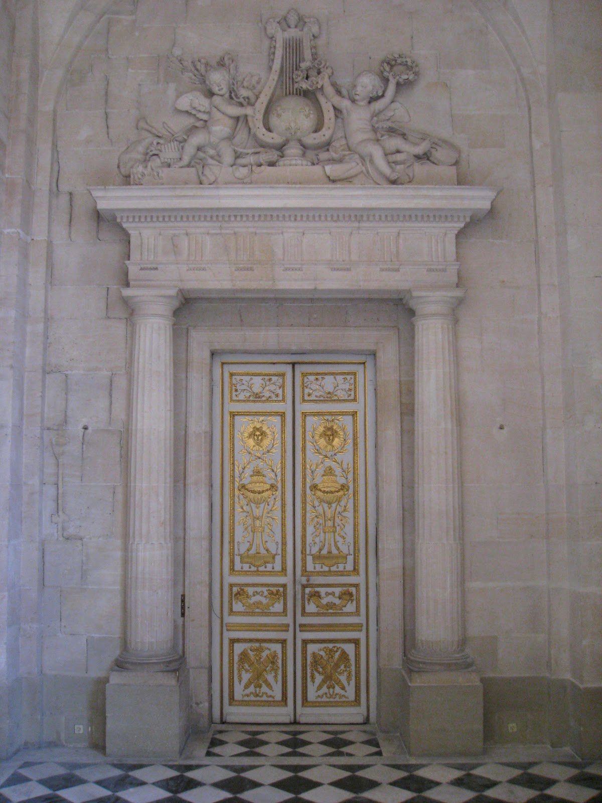 Ornamentsnijder patrick damiaens: de interieurs van versailles ...