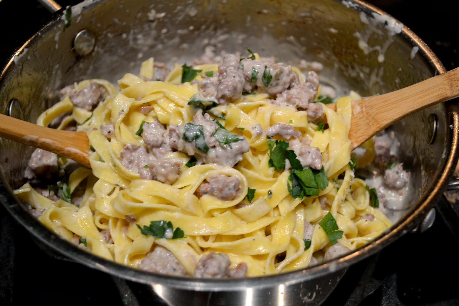 Hardly Housewives Easy 20 Minute Sausage Alfredo Pasta