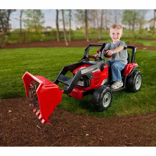 Peg Perego Case IH Power Scoop 12-Volt Battery-Powered Ride-On
