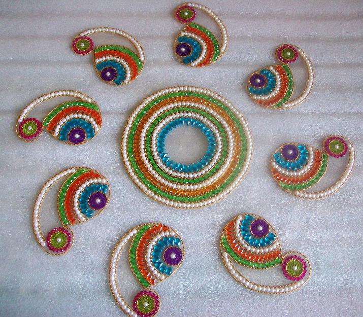 Rangoli Beads Designs, Rangoli Bead Pattern, Beaded Rangoli, Crystal