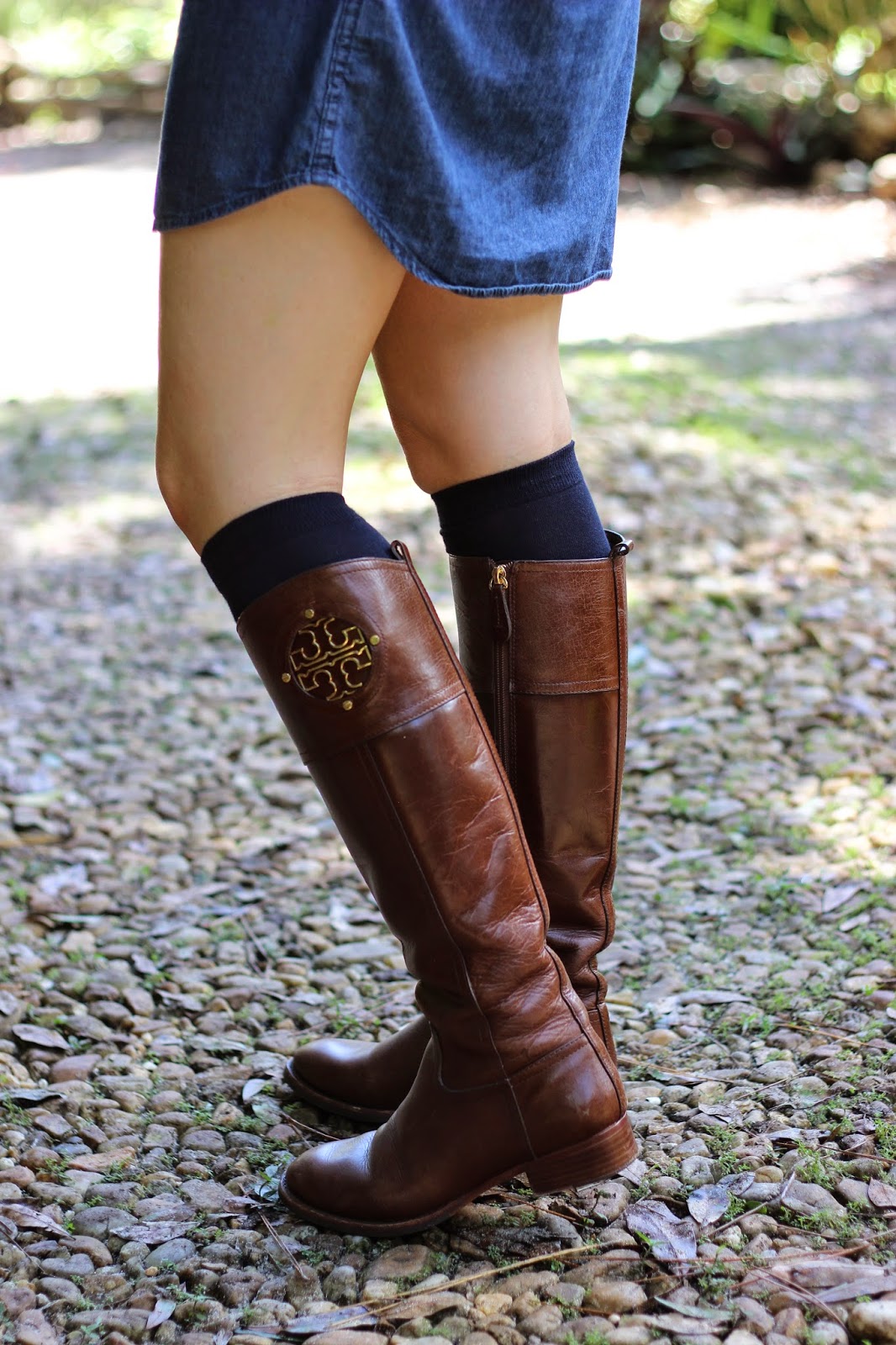 How to Wear Knee-High Socks