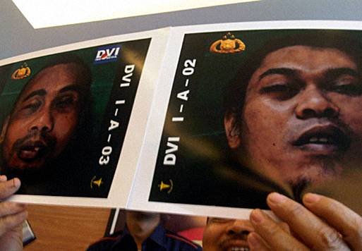 Two Suspected Terrorists Sigit Qurdowi and Hendro Yunianto Is Dead - the facemash post
