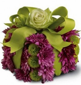 unique mother's day flowers with green ribbon