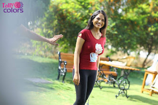 karulo-shikarukelite-telugu-movie-working-stills-posters karulo-shikarukelite-telugu-movie-working-stills-posters