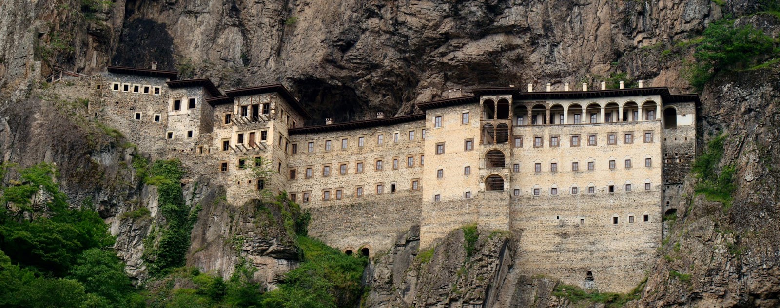 [Image: Monastery-Sumela-Trabzon-Turkey.jpg]