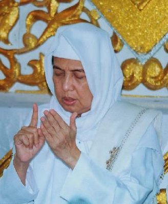 Kh Ahmad Asrori Al Ishaqi Angholithin