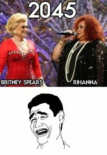 Britney Spears vs Rihanna