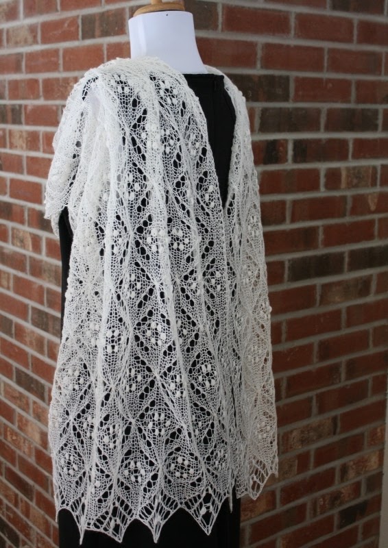 All Knitted Lace: Pattern Release: Quatrefoil Lace Scarf