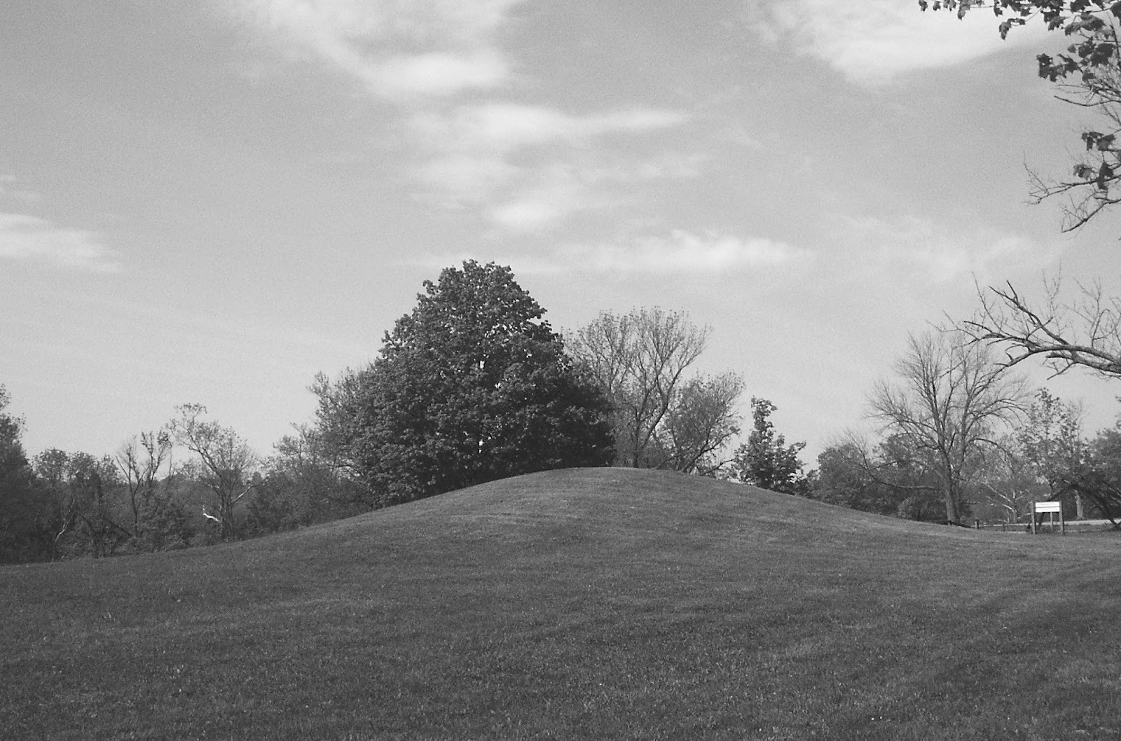 Mound Builders A Travel Guide to the Ancient Ruins in the Ohio Valley The Great Serpent Mound