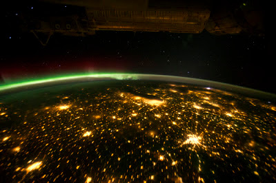 Pollution+light+pollution++midwestern-cities-night-from-space+ISS.jpg