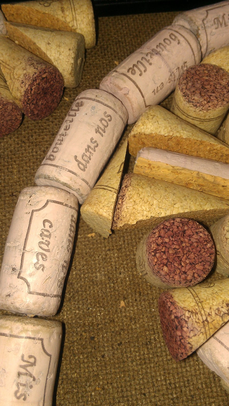 rainysunraynails Howto Cork Board. (unrelated nail art)